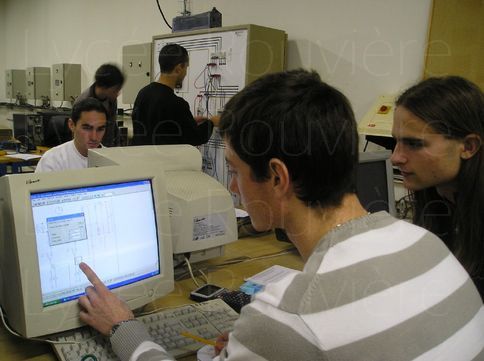 Analyse du comportement d'un moteur électrique et_484_2